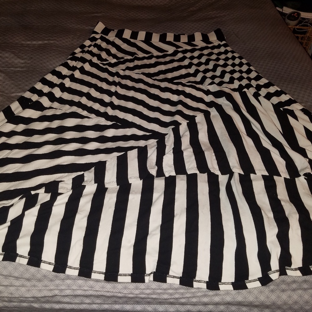Torrid Hi-low Striped Skirt sz 2